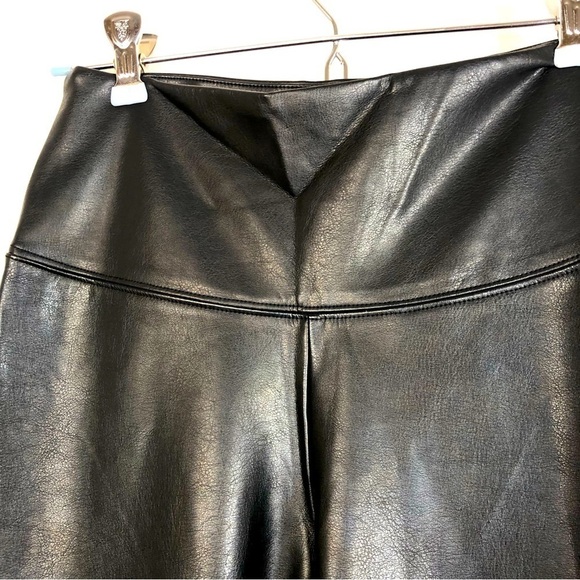WHBM Runway Legging Black vegan leather size 2 Long - Picture 4 of 11
